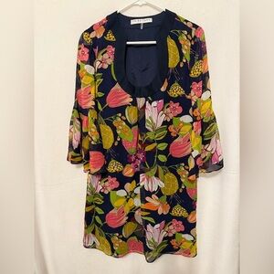 Trina Turk Bonita Floral‎ Silk Mini Bell  Sleeve Dress blue Pink Size Small